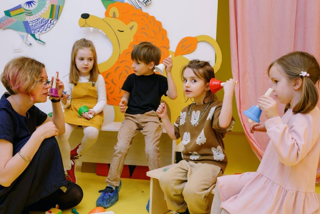 how to help a child focus in the classroom