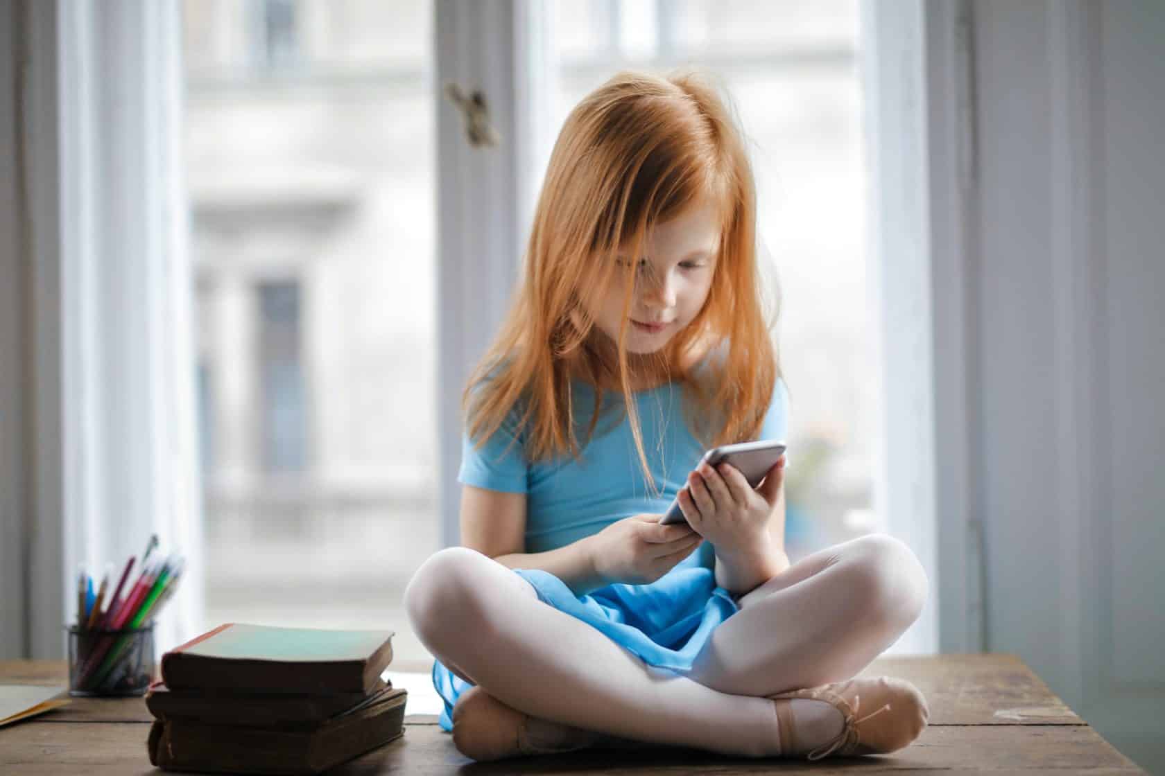 How To Break Screen Addiction in Kids - Goally